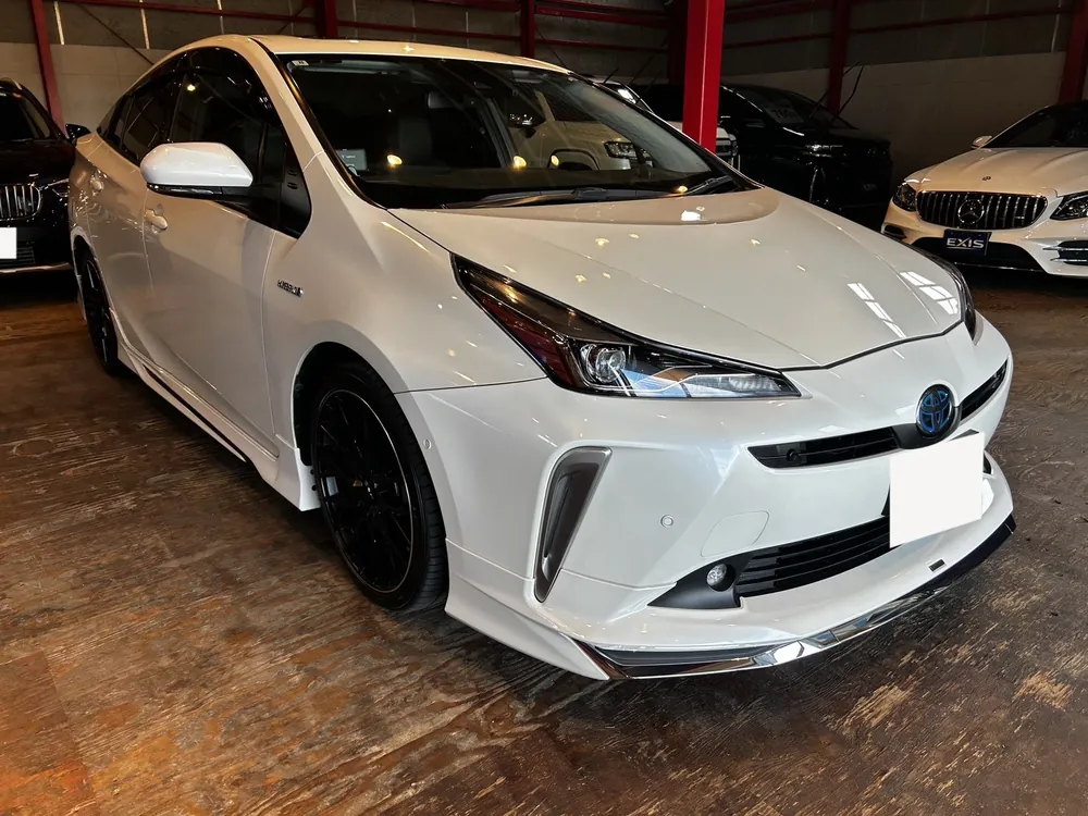 販売実績の車両写真（セダン・ハッチバック）